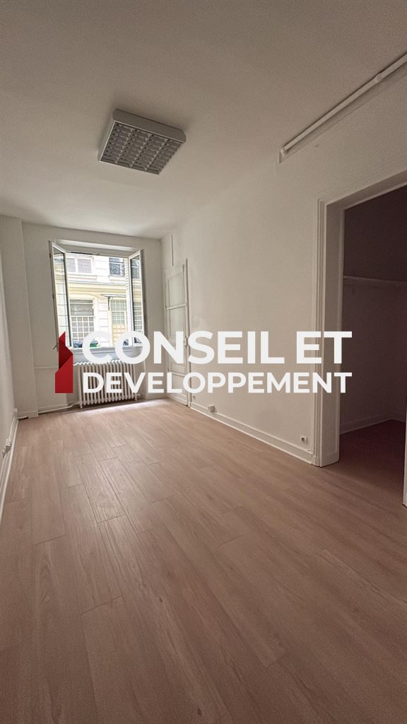 bureaux en location sur PARIS (75008)