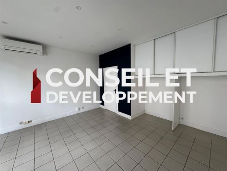 Location Commerce 42&nbsp;m²