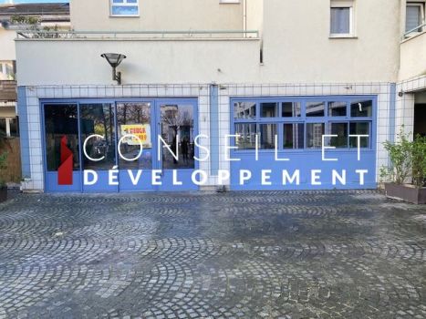 Location Commerce 186&nbsp;m²