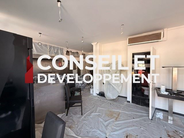 commerce en location sur SEVRES (92310)